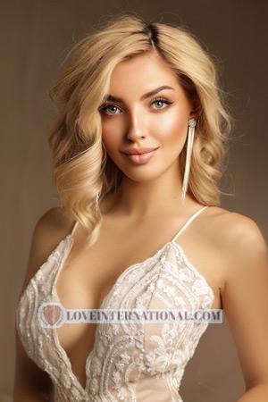 198067 - Daria Age: 27 - Ukraine