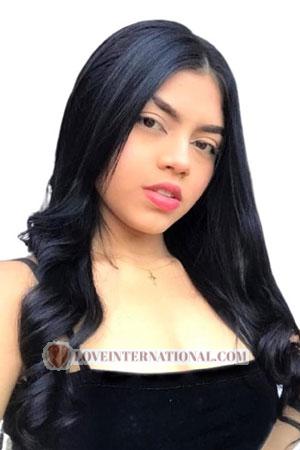 200158 - Valentina Age: 23 - Colombia